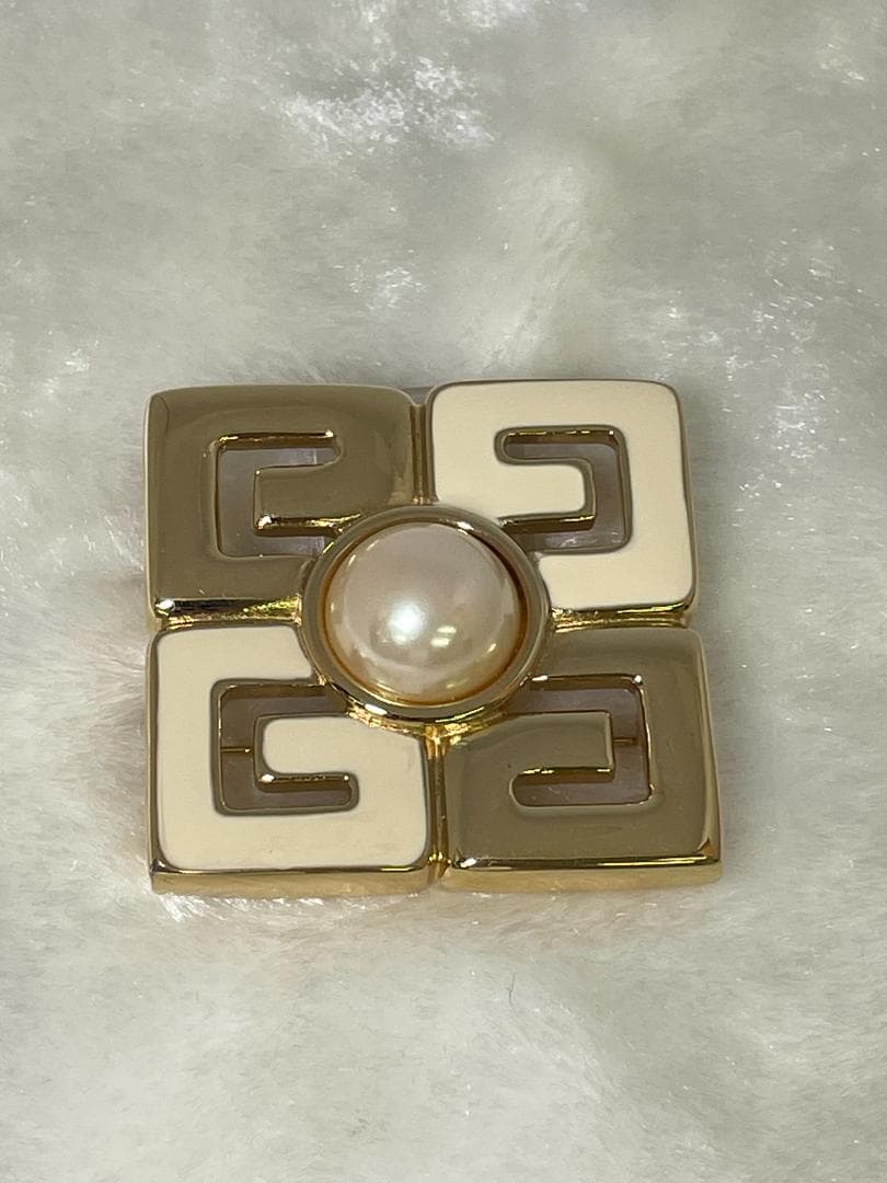 【美品】 ジバンシー パール ブローチ