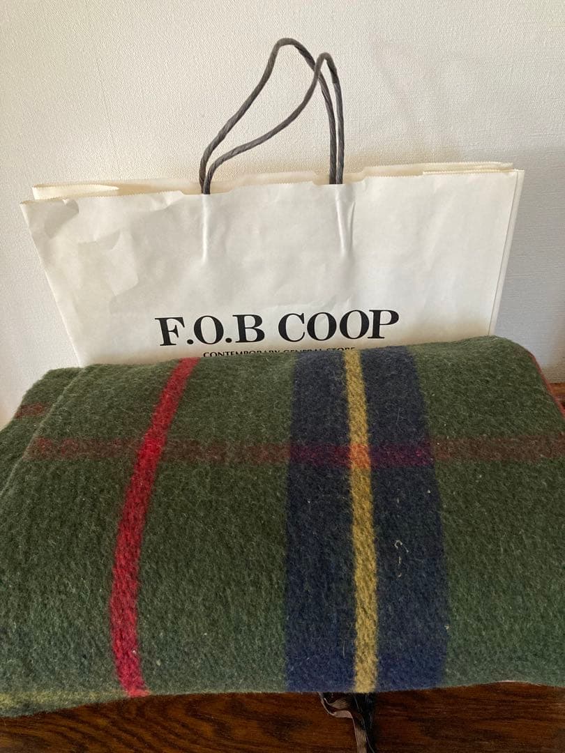 ［新品未使用] 大判厚手膝掛け　万能大判ラグF.O.B COOP大幅お値下げ♪♪