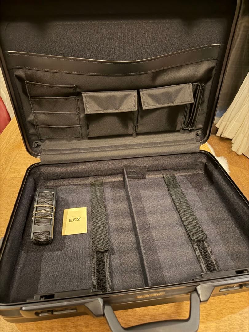 サンワサプライ ABSハードケース 17インチワイド BAG-ABS6