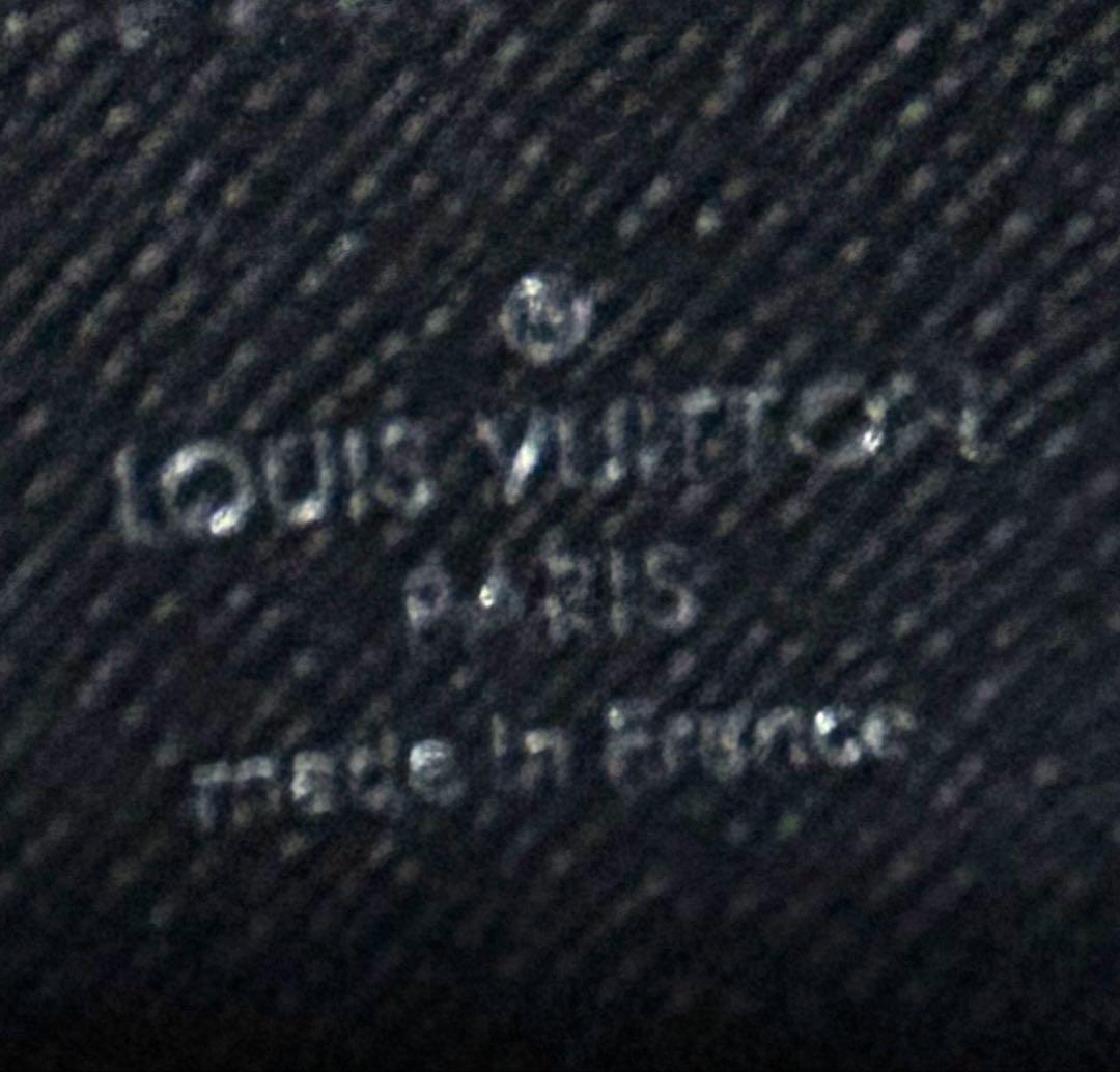 天*吏様 ルイヴィトン モノグラムエクリプス ジッピーパース ヴェルティカ