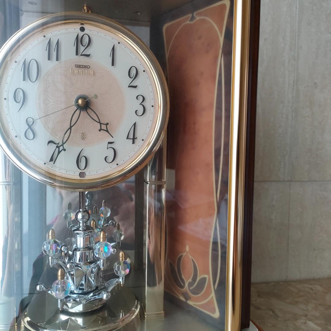 高級電波置時計　SEIKO EMBLEM セイコーエンブレム HW528B