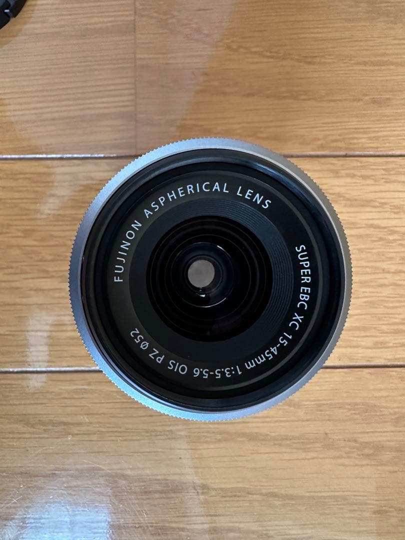 FUJIFILM X-A7 レンズキット　シルバー