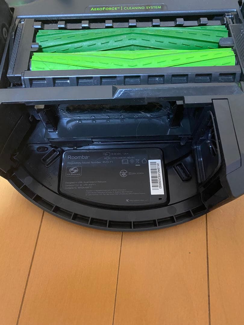 中古美品　iRobot roomba i3 ルンバ /クリーンベース
