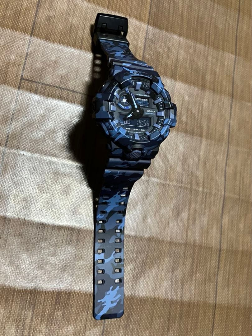 G-SHOCK GA-700CM-2AJF ブルー　カモフラージュ