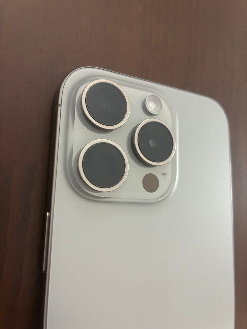 【極美品】Apple iPhone 15Pro ナチュラルチタニウム 128GB