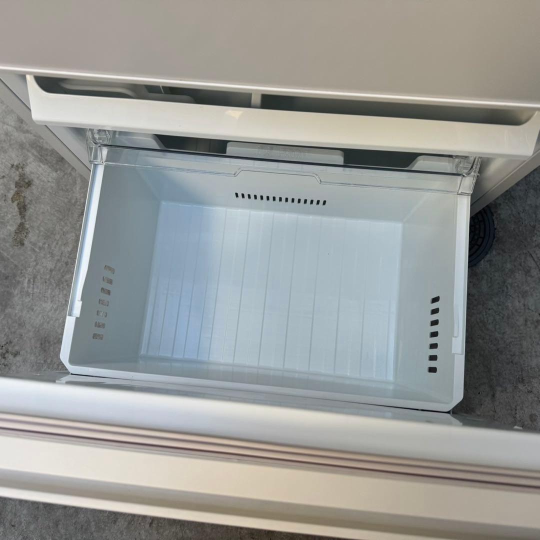 253⭐️2024年製美品★東芝　冷蔵庫　大型　3ドア　自動製氷　ホワイト