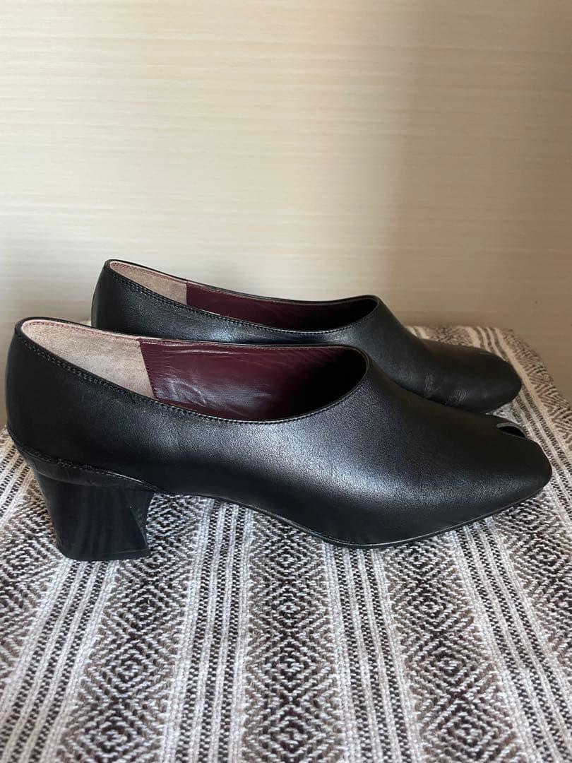 超美品！JANE SMITH 黒レザーオープントゥ ヒールパンプス 37