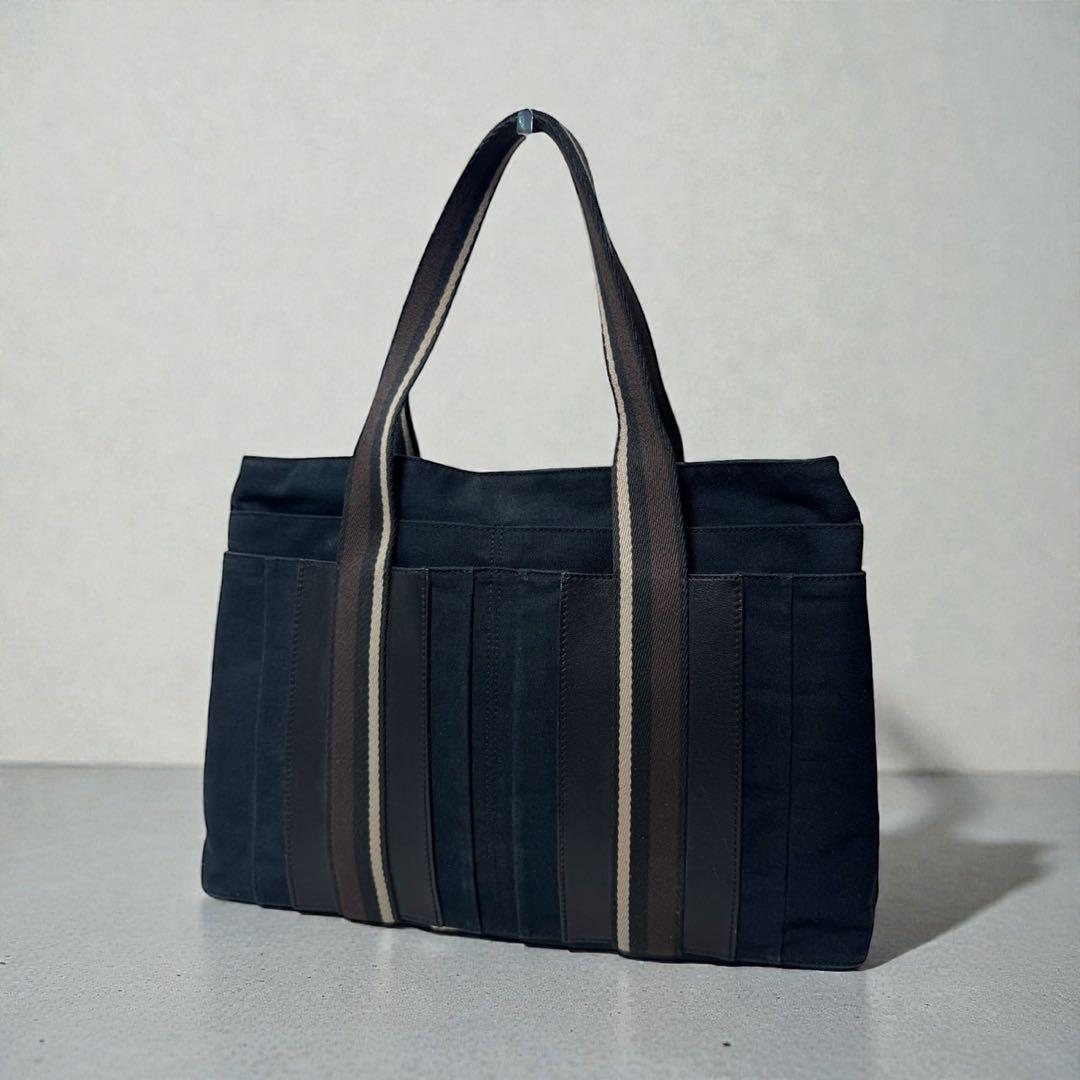 HERMESエルメストロカホリゾンタルＭＭキャンバストートバッグ