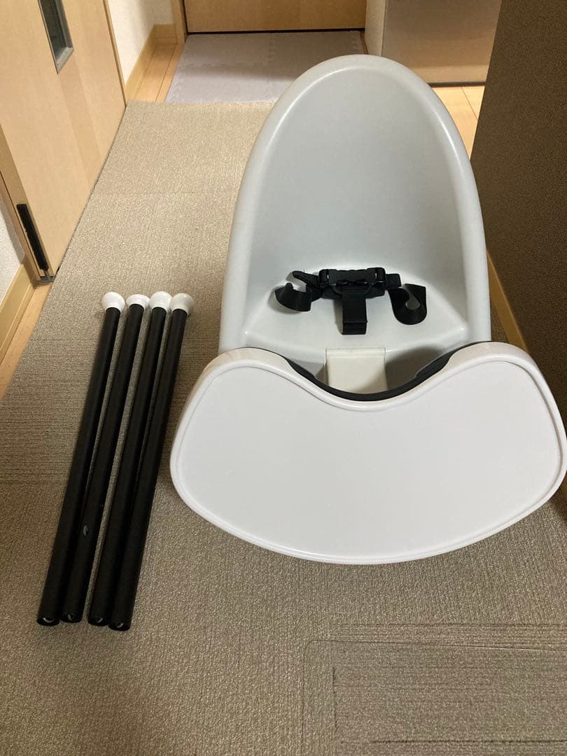 ベビービョルン ハイチェア（ハーネス付き）