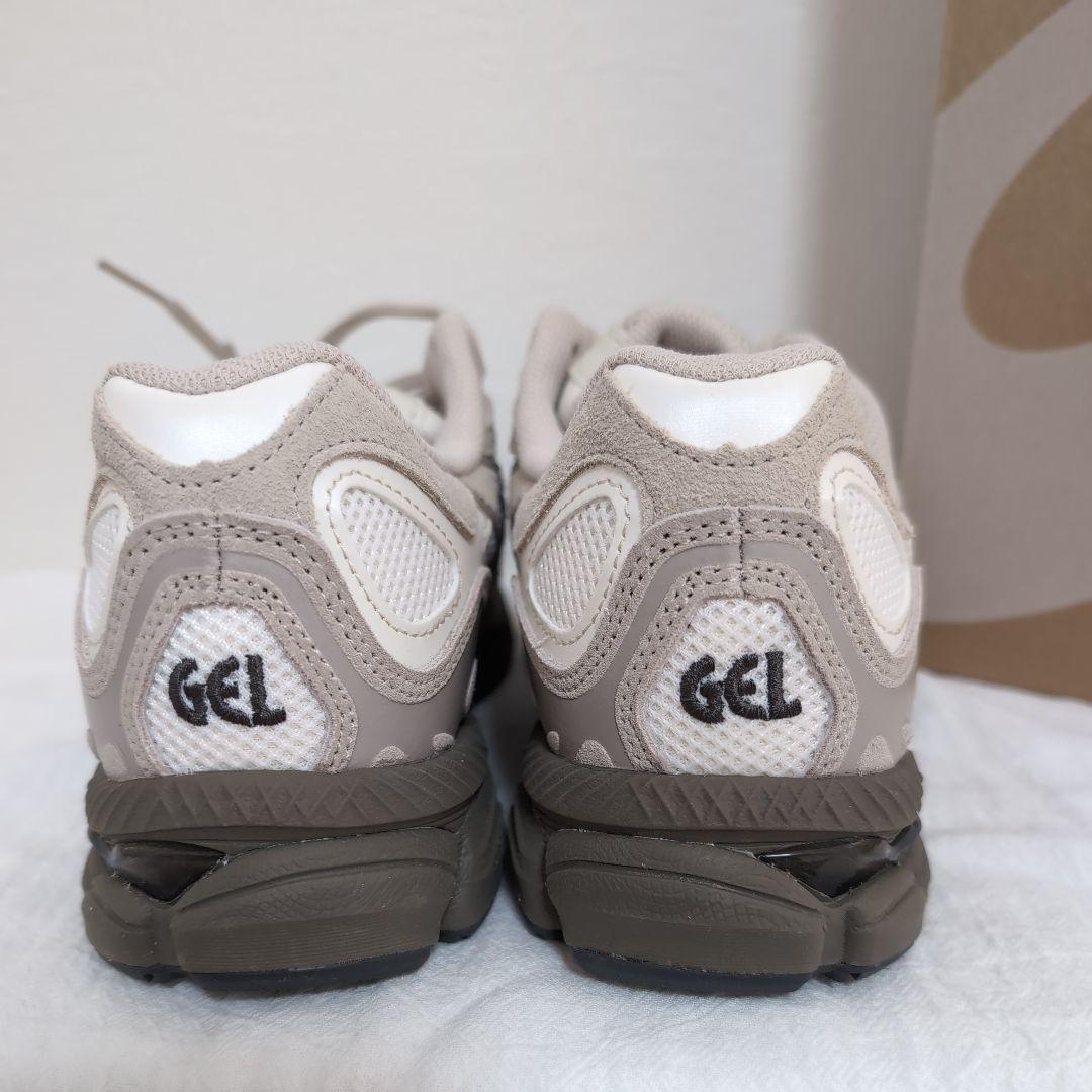 【新品　箱付き】Asics ゲル　Gel-NYC Cream Putty