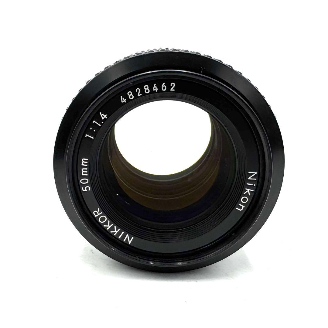 美品 Nikon F3 単焦点レンズ付き 50mm フィルムカメラ