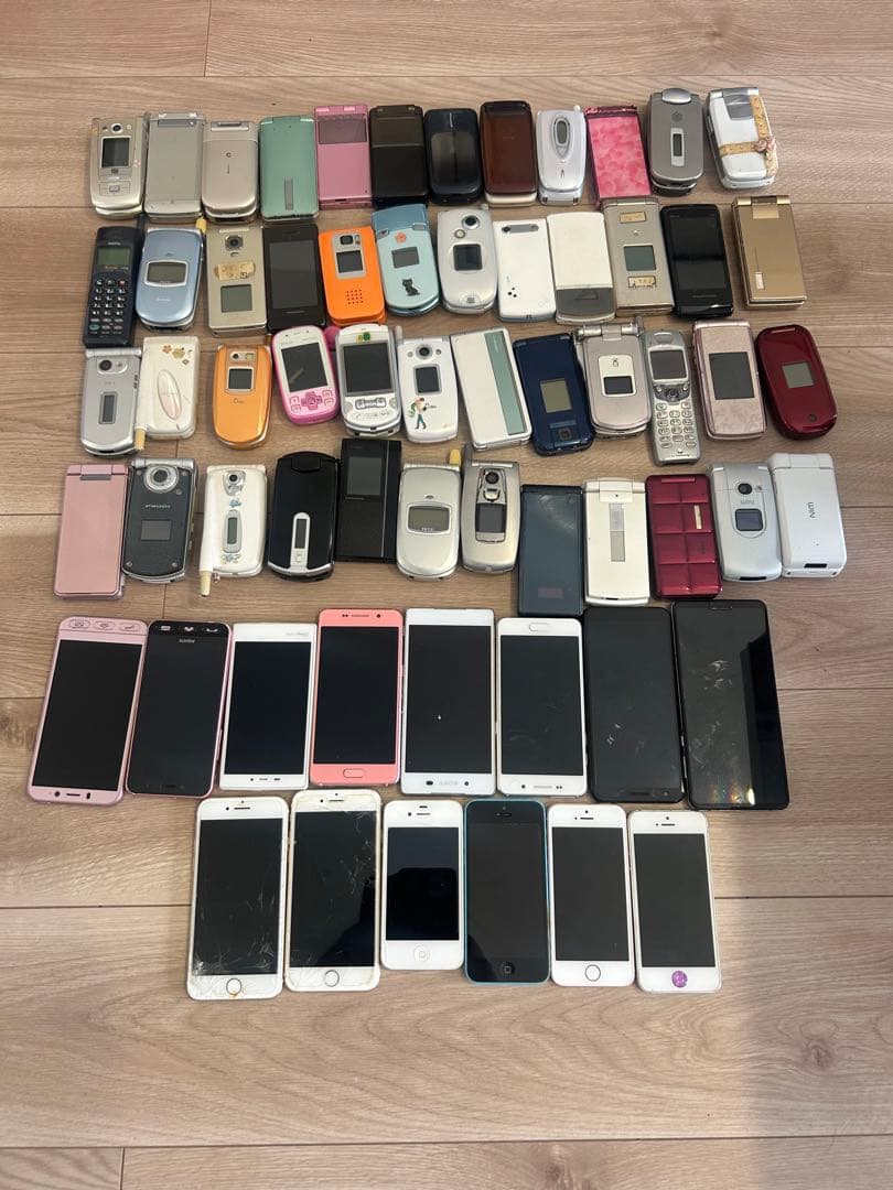 携帯電話本体 48 スマートフォン8 iPhone 6台 すべてジャンク品です。
