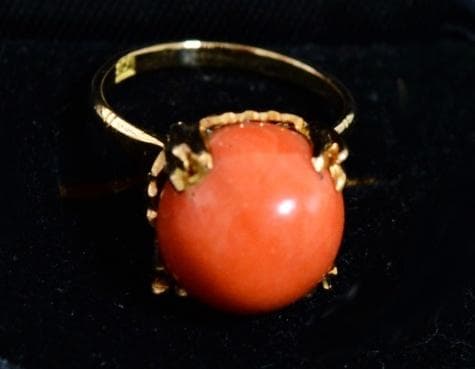 K18 リング　珊瑚指輪 　大振り　１１.０mm 18K18金 重量5.4g