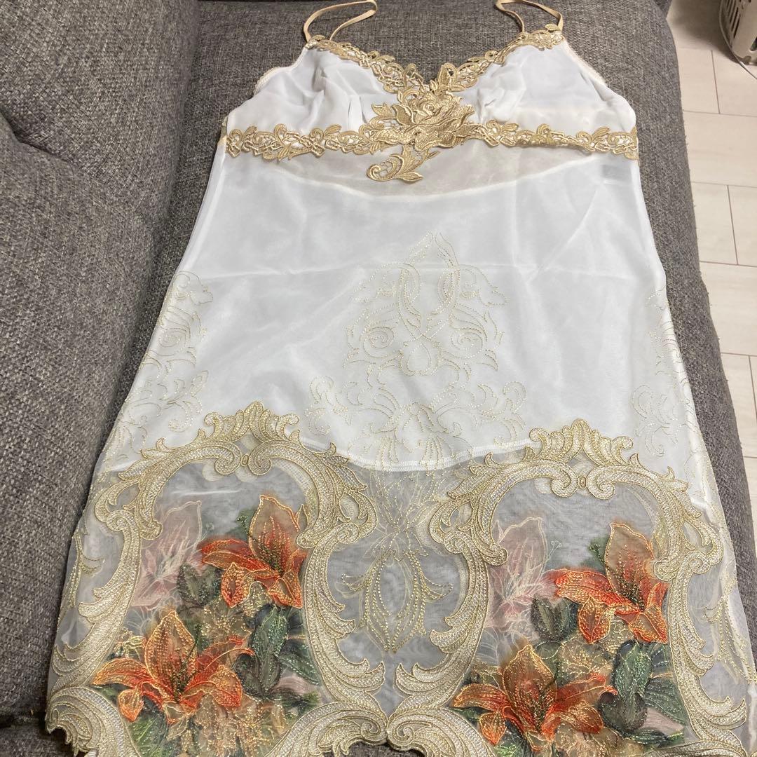 サルート82スリップ