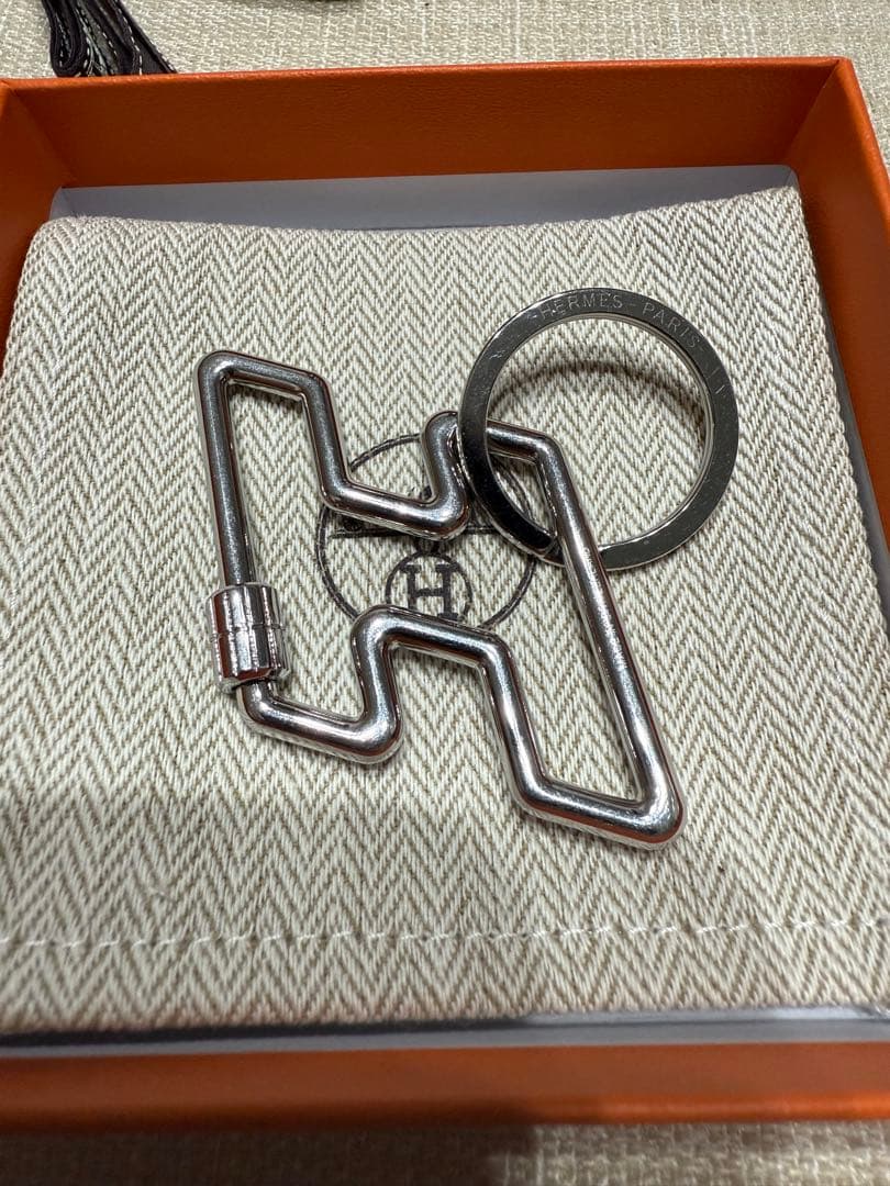 HERMES エルメス　キーホルダー　H トゥ・スピード