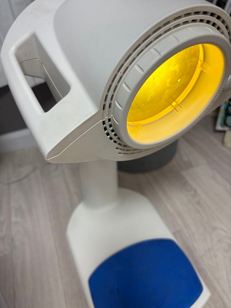 BIOTRON スウォゥツつき　光療法器 美顔器 バイオプトロン