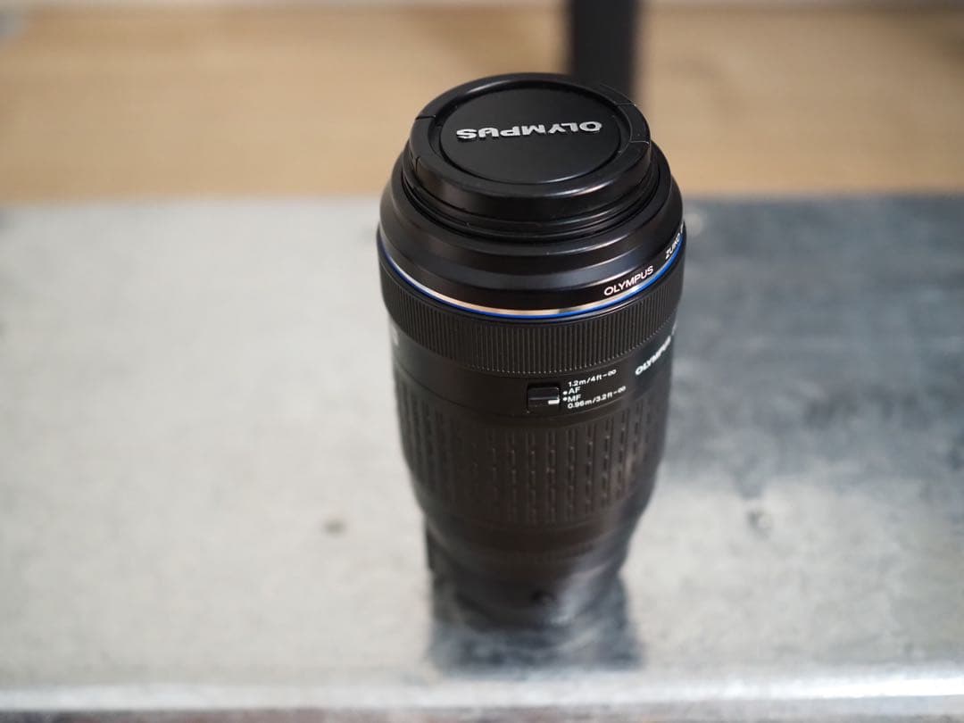 美品　Olympus 70-300mm ズームレンズ　マイクロフォーサーズ変換付