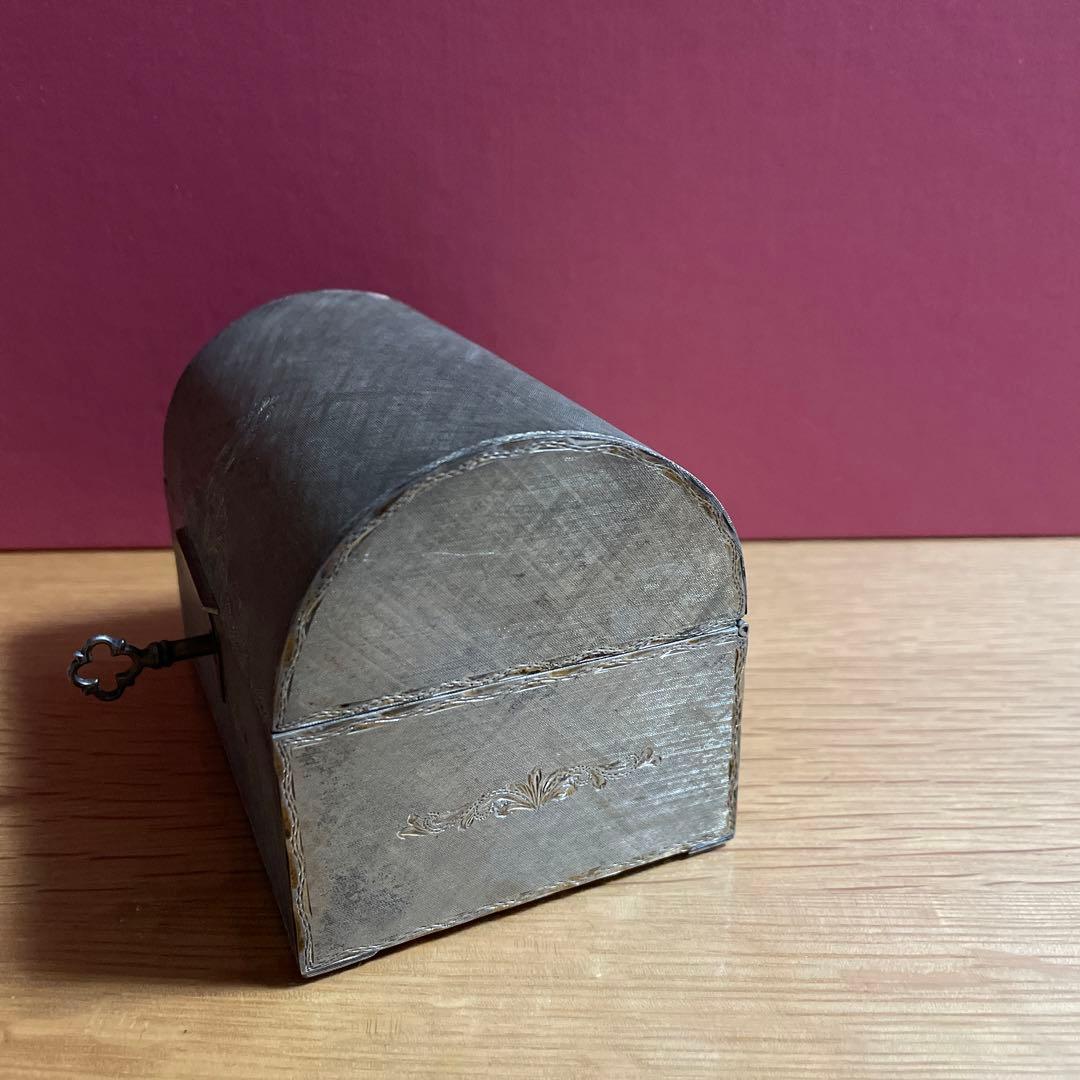 海外アンティーク　シルバー　ジュエリーボックス