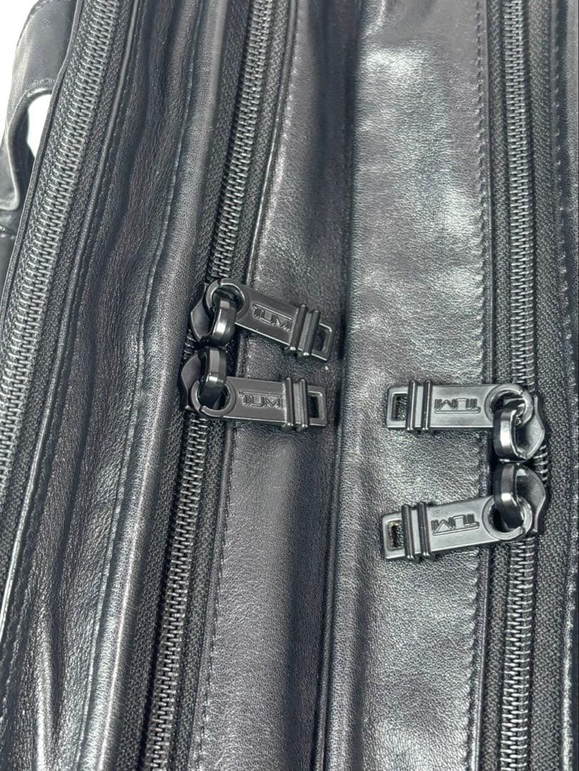 さむがり 　TUMI（トゥミ）9601D3レザーAlphaシリーズ