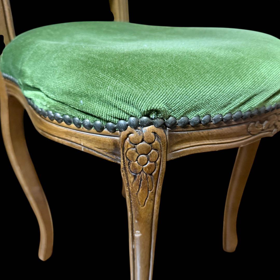 アンティーク調 猫脚　チェア　ロココ調 彫刻 鋲 椅子 イス ダイニングチェア