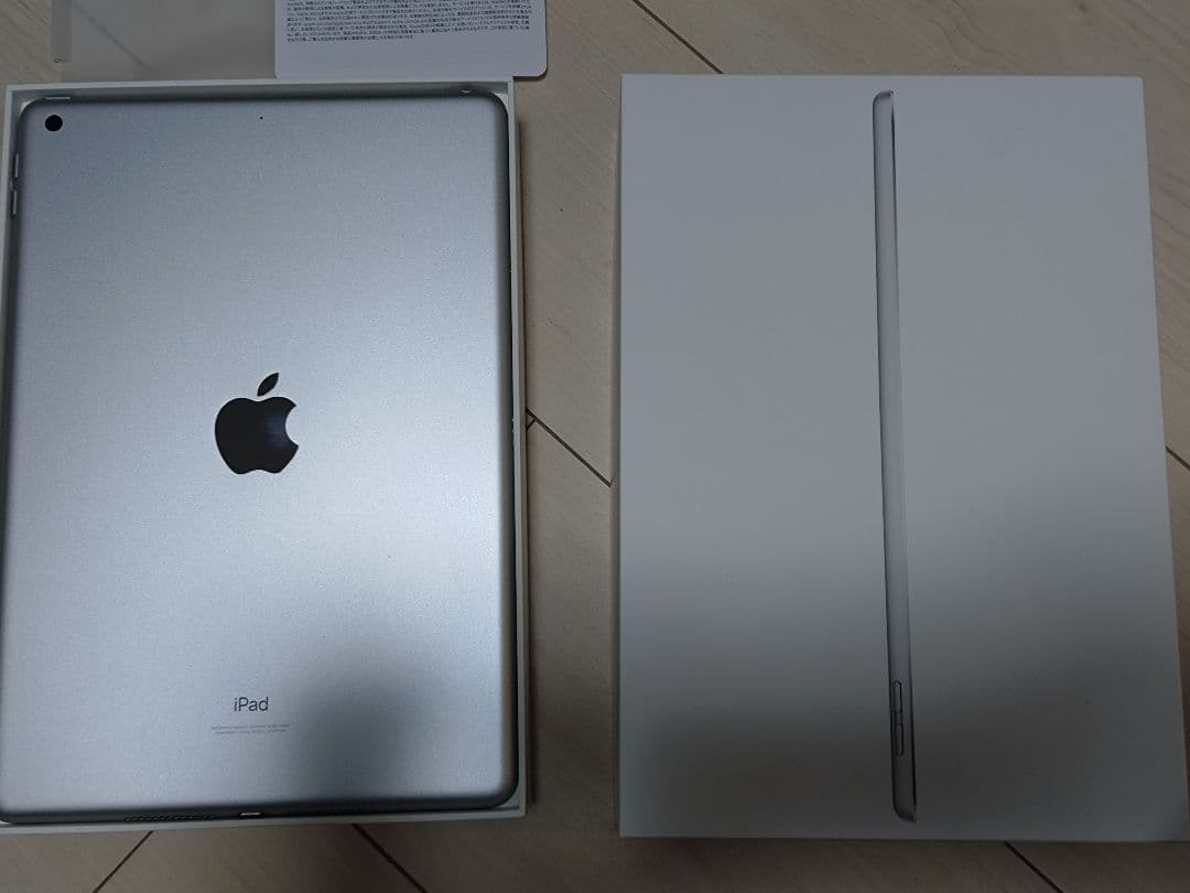 ほぼ未使用 iPad 第9世代 バッテリー100%　色：シルバー