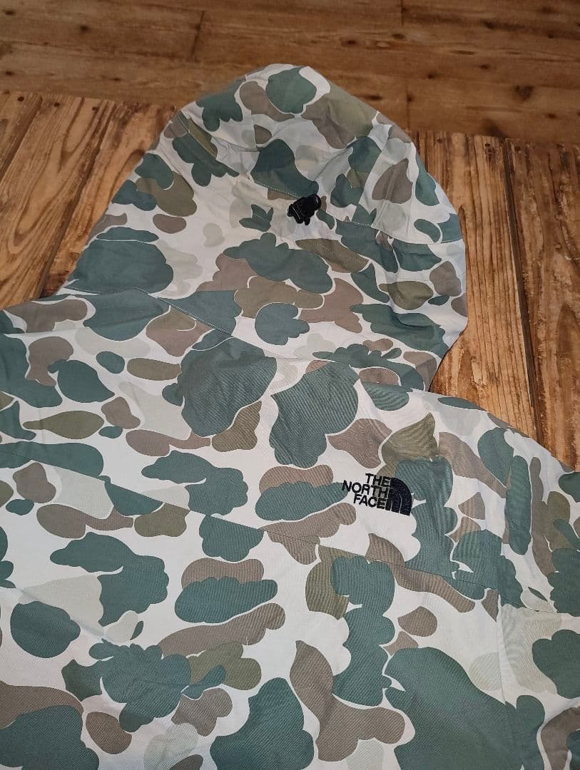 The North Face カモフラージュ マウンテンパーカー