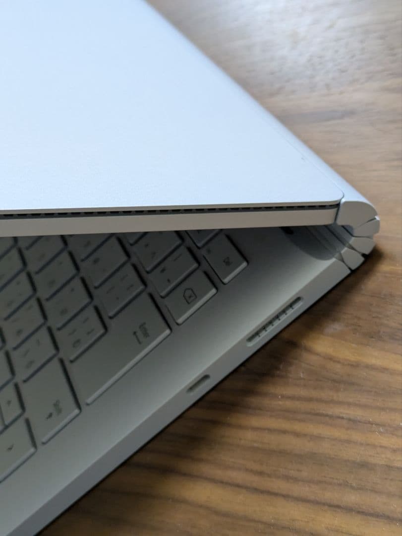 美品☆16G！1テラ☆Microsoftマイクロソフト SurfaceBook2