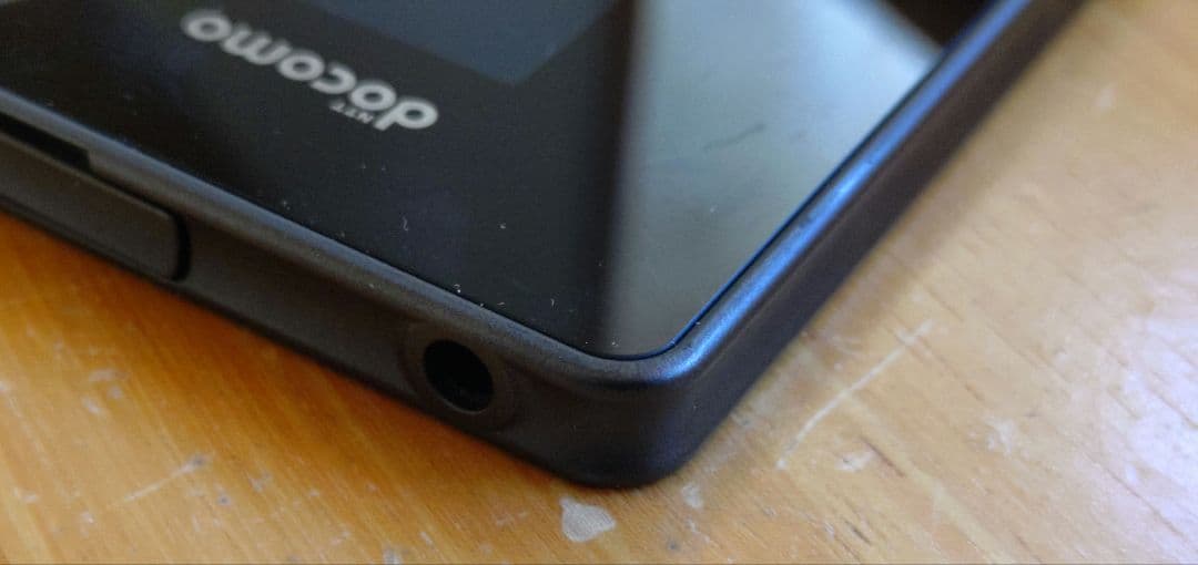 【中古品】arrows Tab F-02K ブラック ①