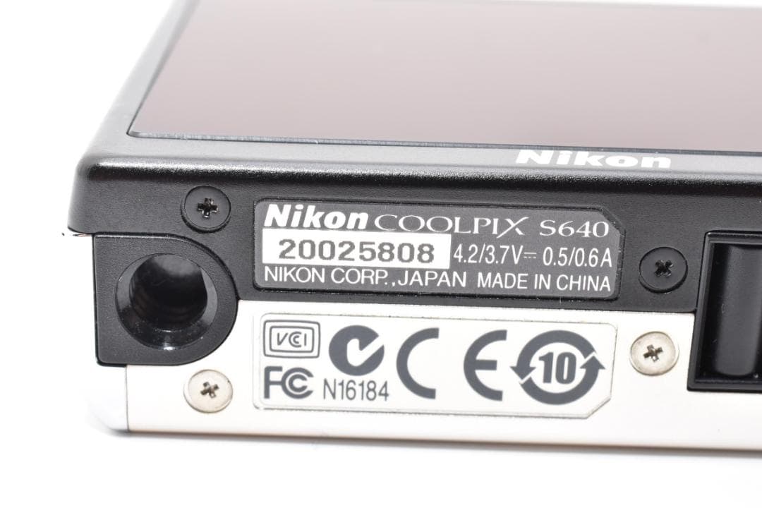極美品☆Nikon ニコン COOLPIX S640 シルバー デジカメ#963