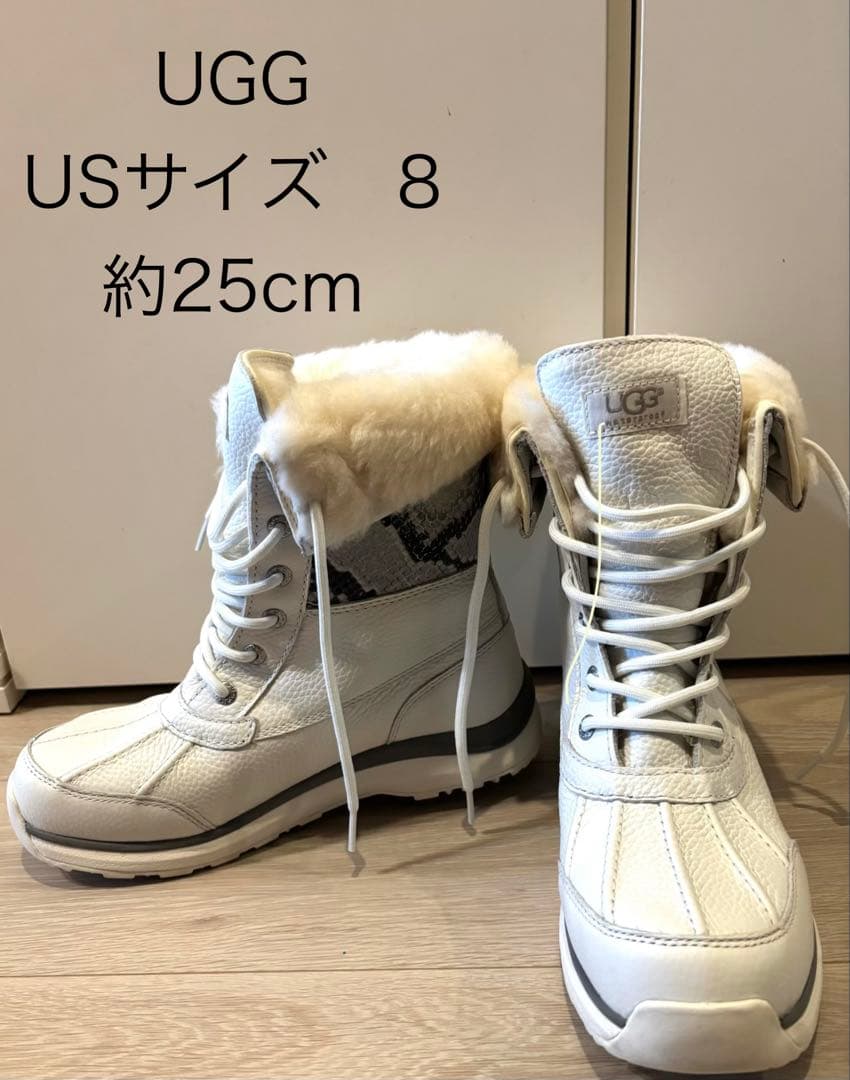 UGG ホワイト スノーレースアップブーツ USサイズ8(約25cm)