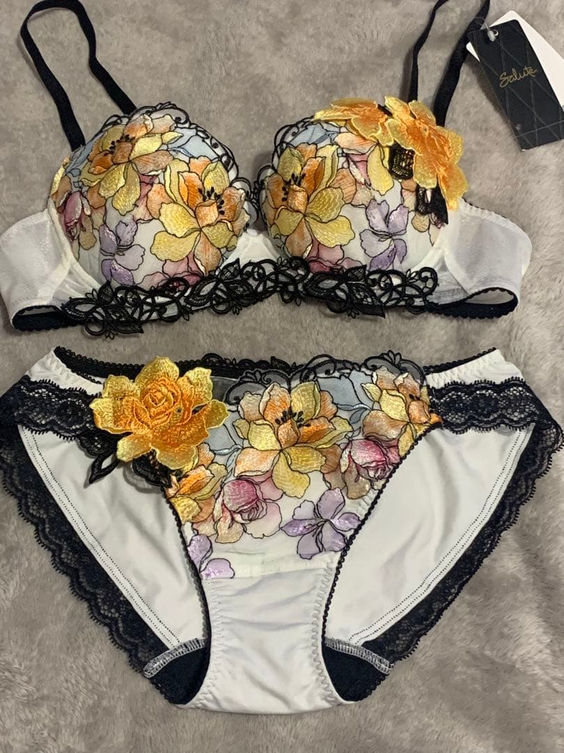 【C75/M】Wacoal salute 63G チリ　IV ワコール　サルート