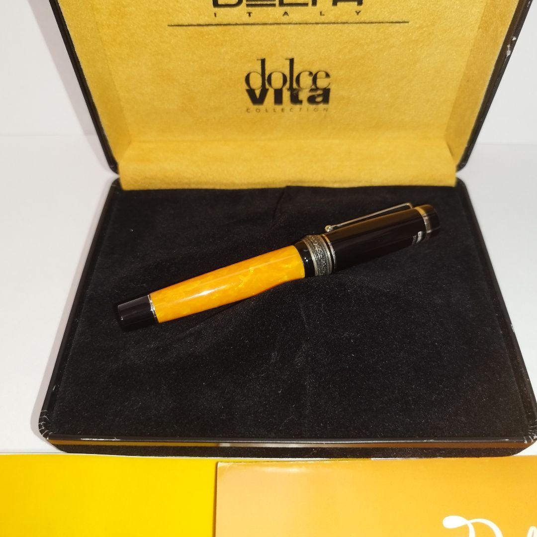 【美品】DELTA Dolce Vita 万年筆 ペン先18k ニブF
