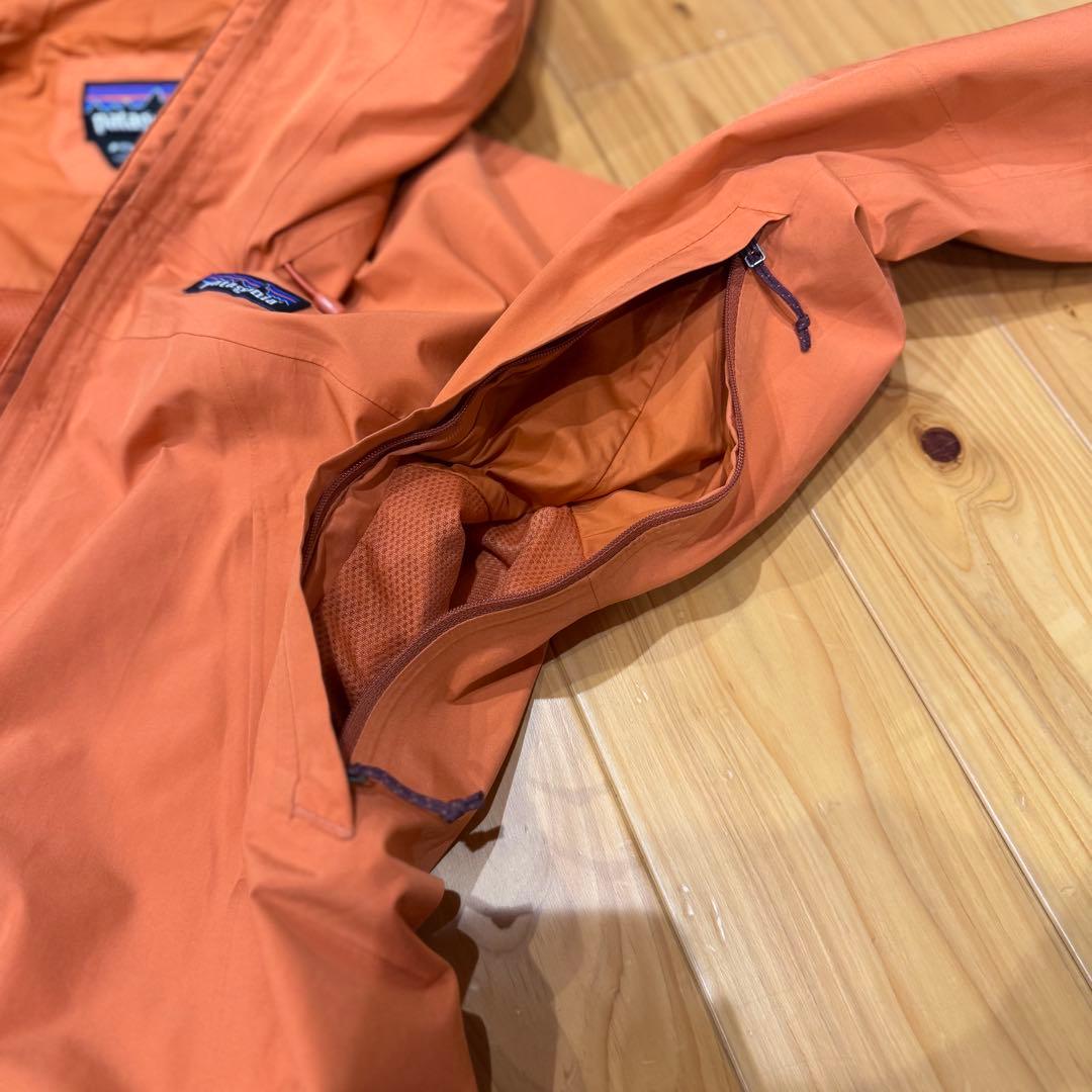 patagonia  jacket GORE-TEXオレンジ フード付