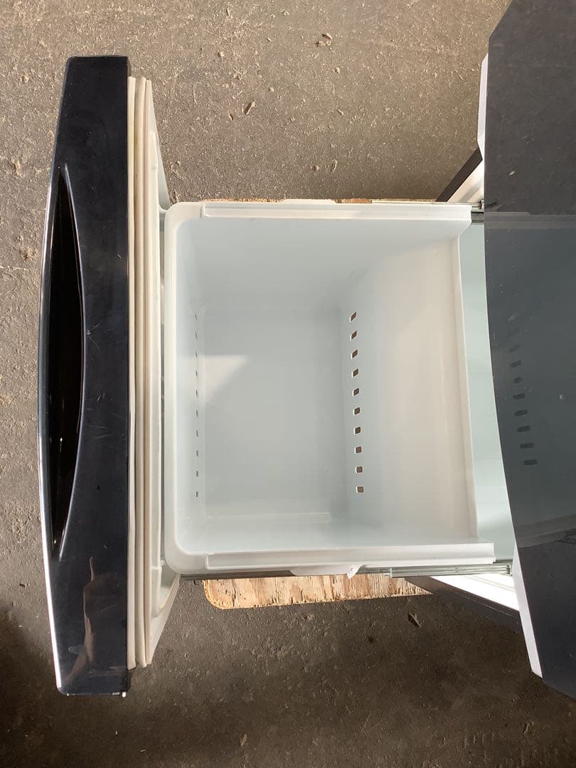 SAITO　2ドア冷蔵庫 東芝 GR-P15BS(K) 153L 18年製