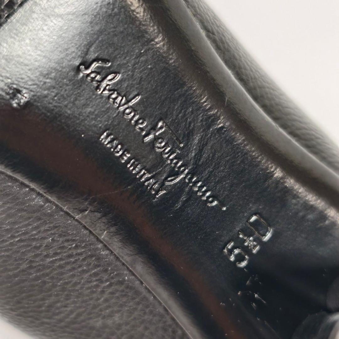 未使用級 フェラガモ ヴァラリボン パンプス CAPUA55 ブラック 22.5