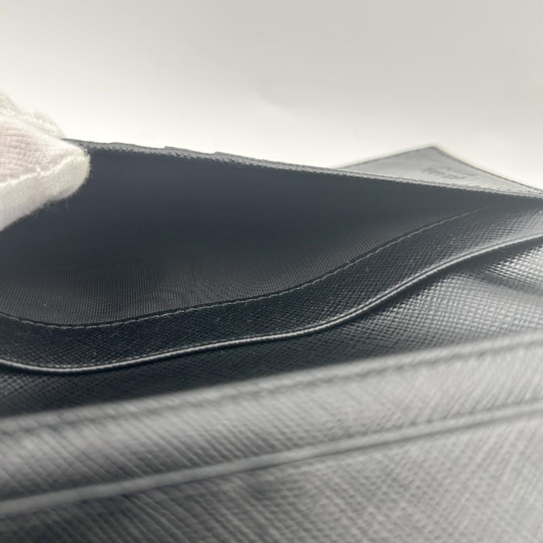 RFID搭載/極美品✨プラダ 長財布 サフィアーノレザー フラップ メタルロゴ