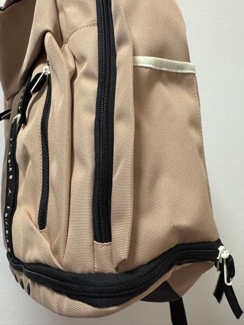 新品　NIKE エアジョーダン　バックパック　ベージュ　35L
