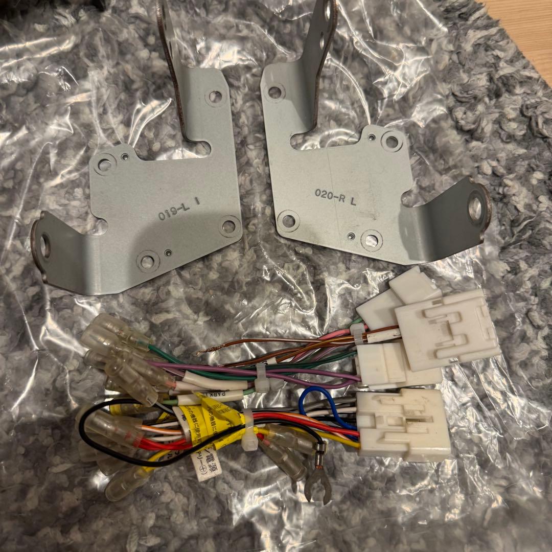 生産終了 入手困難 プリウス 30 9インチ 純正 形状 ナビ パネル ステー付