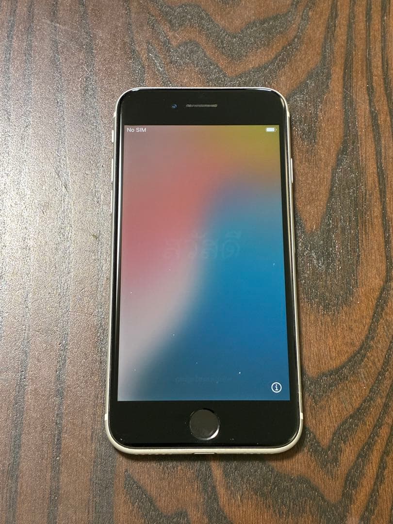 iPhone SE 2 128gb シルバー 本体　ジャンク