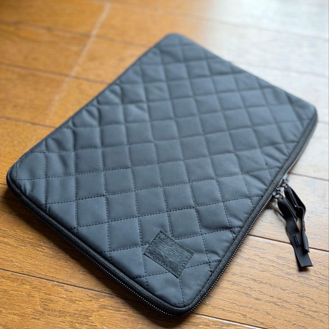 HEADPORTER BLACK BEAUTY iPadケース キルティング