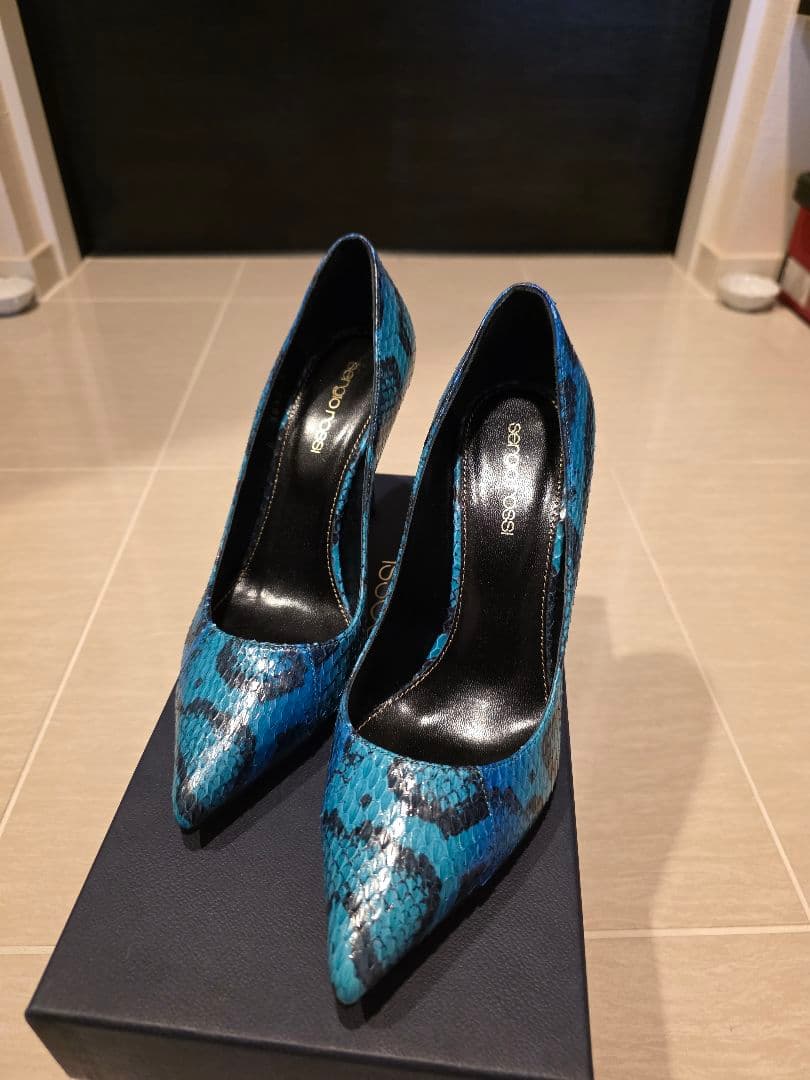 セルジオロッシ★パンプス　裏張り済み37