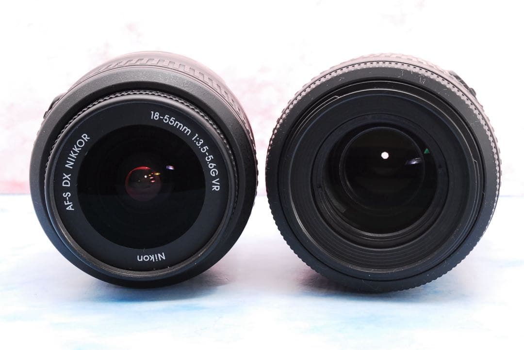 ☆ニコン D5200◎手ぶれ補正Wレンズ◎付属品多数◎バッグ＆バッテリー2個