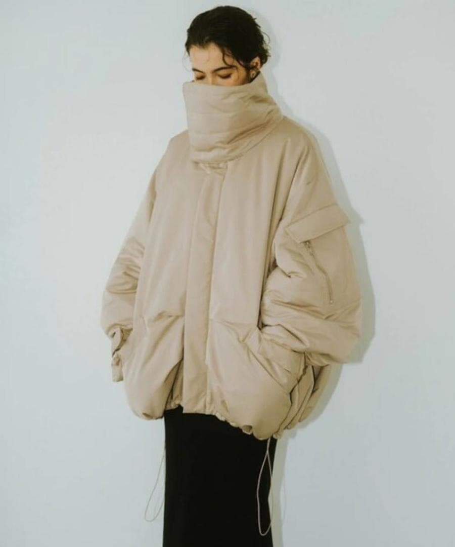 Knuth Marf クヌースマーフ スタンドカラーダウンジャケット　ブラック