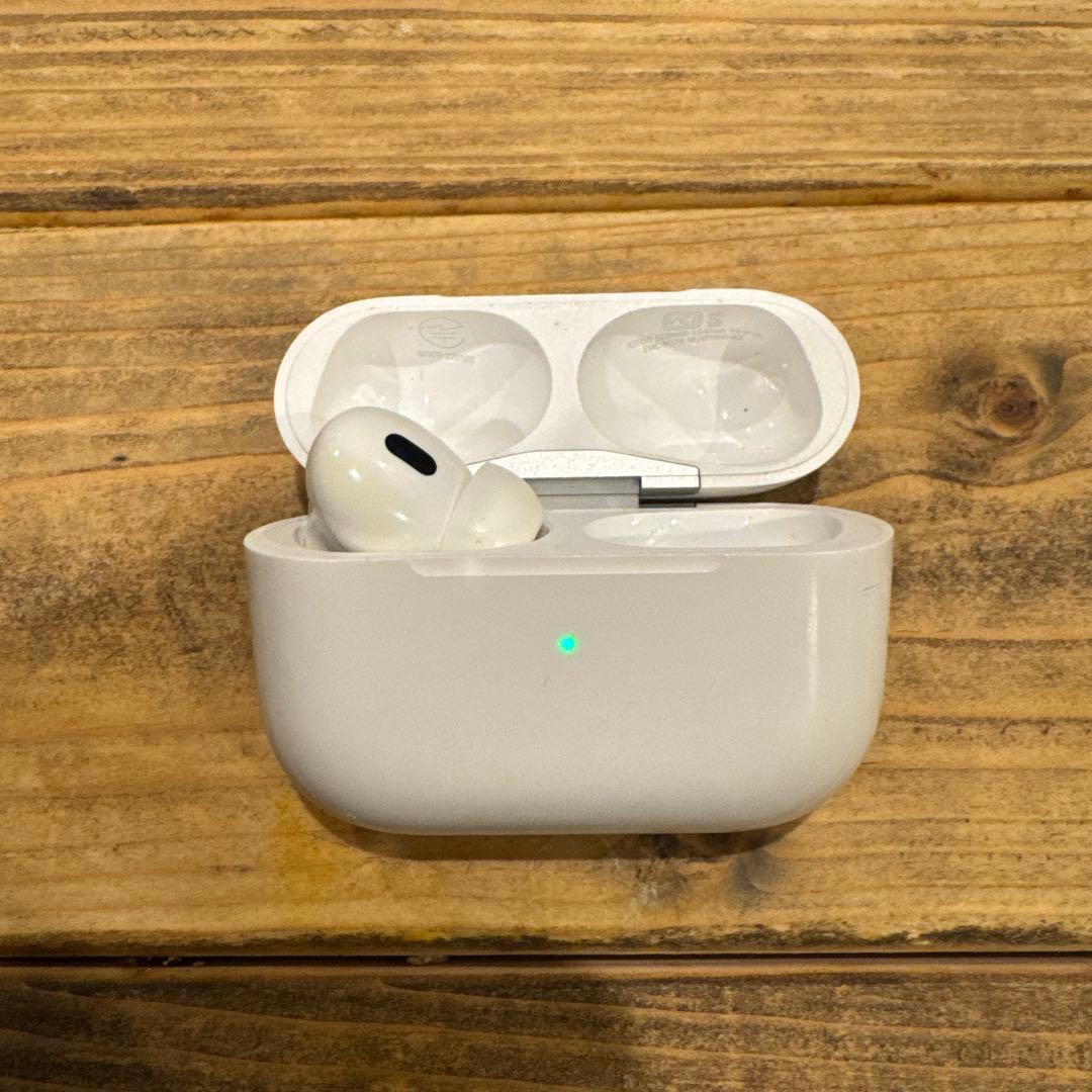 AirPods Pro 本体 充電ケース付き　第2世代　左耳のみ