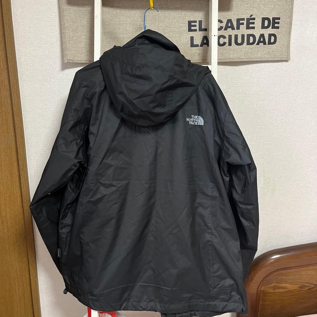 悟空。THE NORTH FACE SUMMITマウンテンパーカー