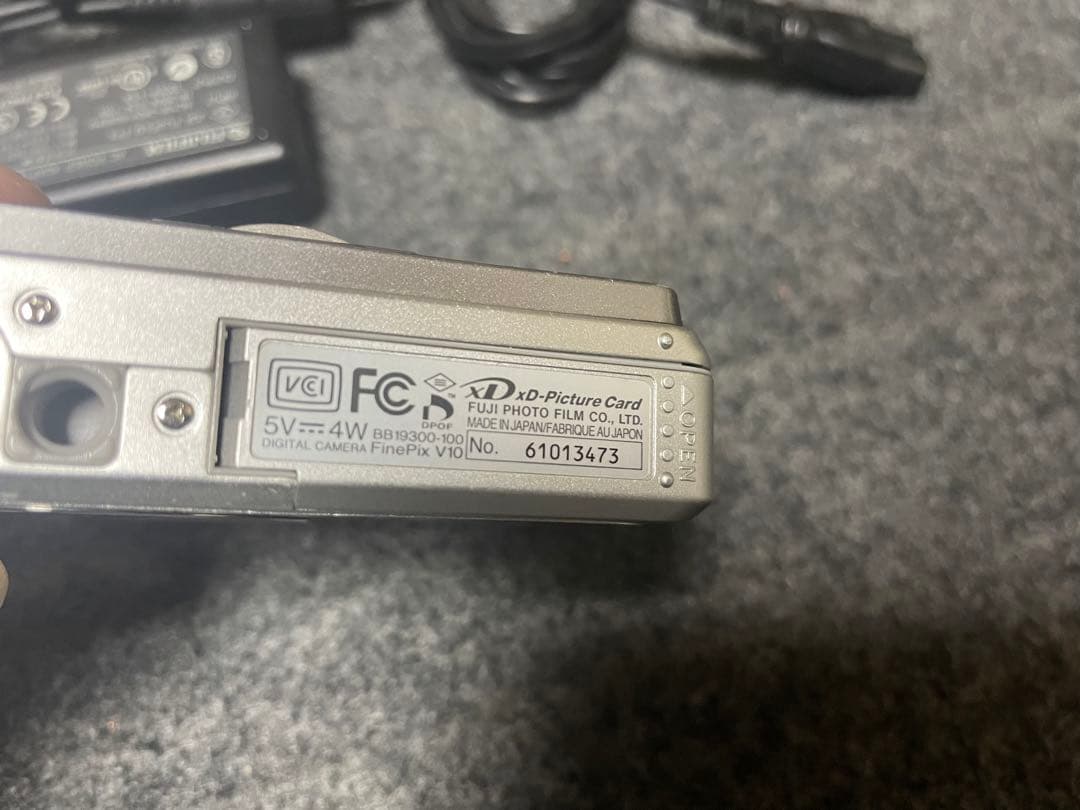 【動作確認済】FUJIFILM FinePix V10