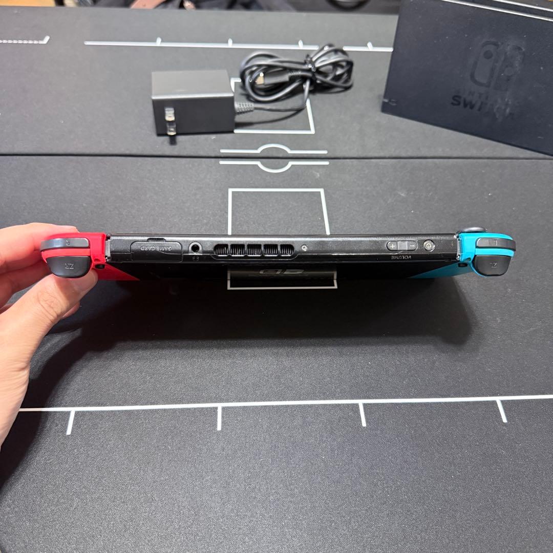 最終値下NintendoSwitch本体赤/青 充電器