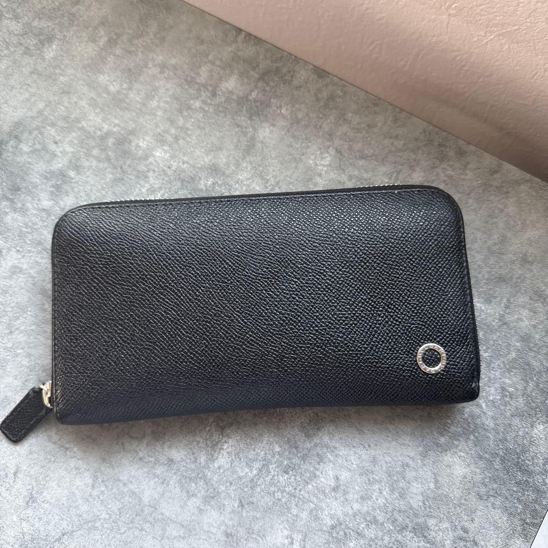 ブラックレザー長財布 ジッパー式