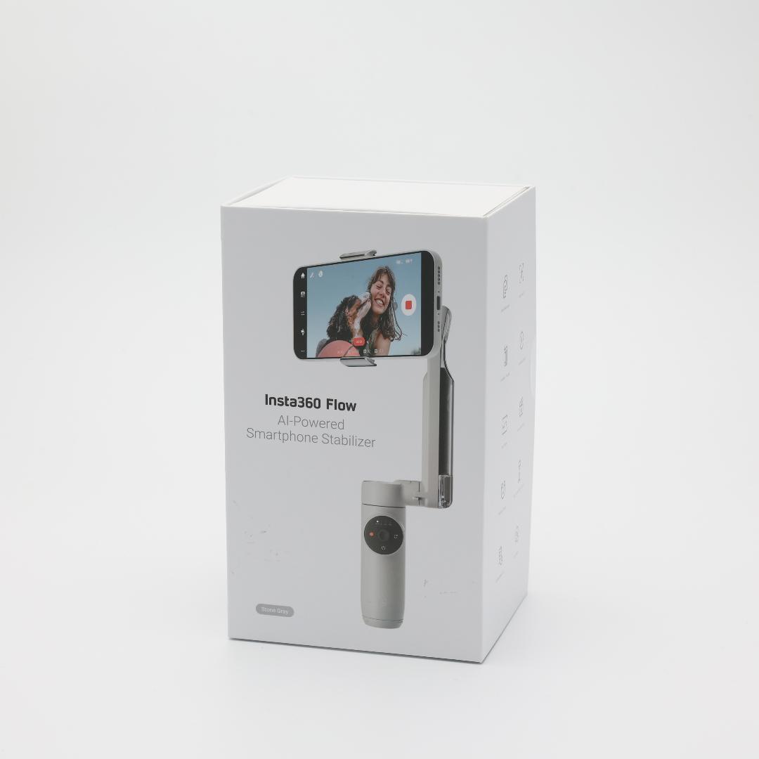 【美品】Insta360 Flow スマホ用ジンバル 3軸手ブレ補正 AI追尾