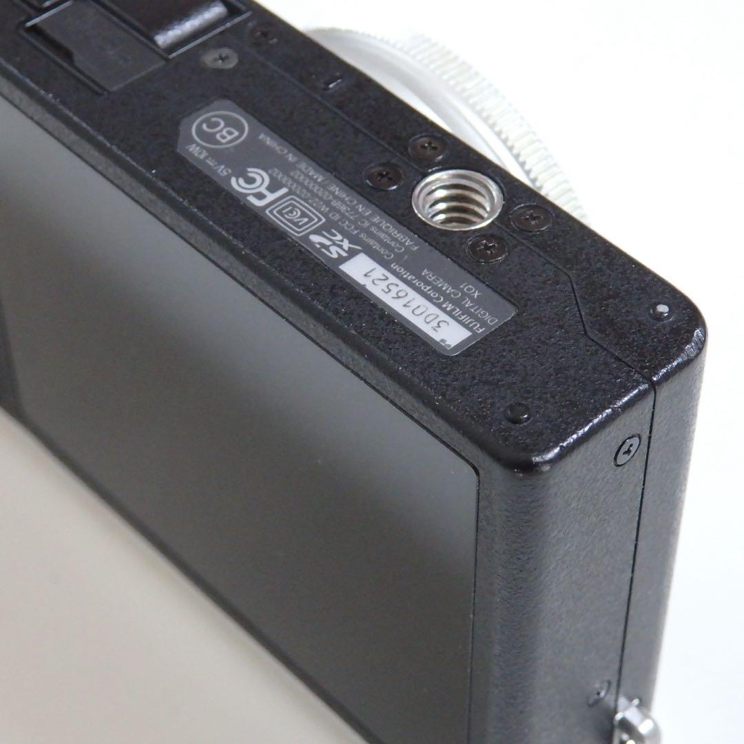 動作確認済み　Fujifilm XQ2 シルバー　箱付　フジフイルム